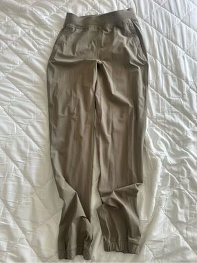 Lululemon - Adapted State High Rise Jogger - Regular